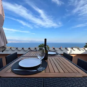 https://apartman-maroon.primorje-gorskikotar.com