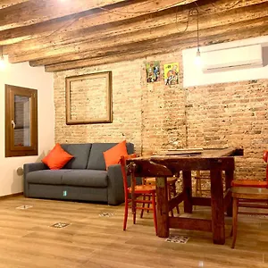 https://old-town-chioggia-apartments.hotelinveneto.com